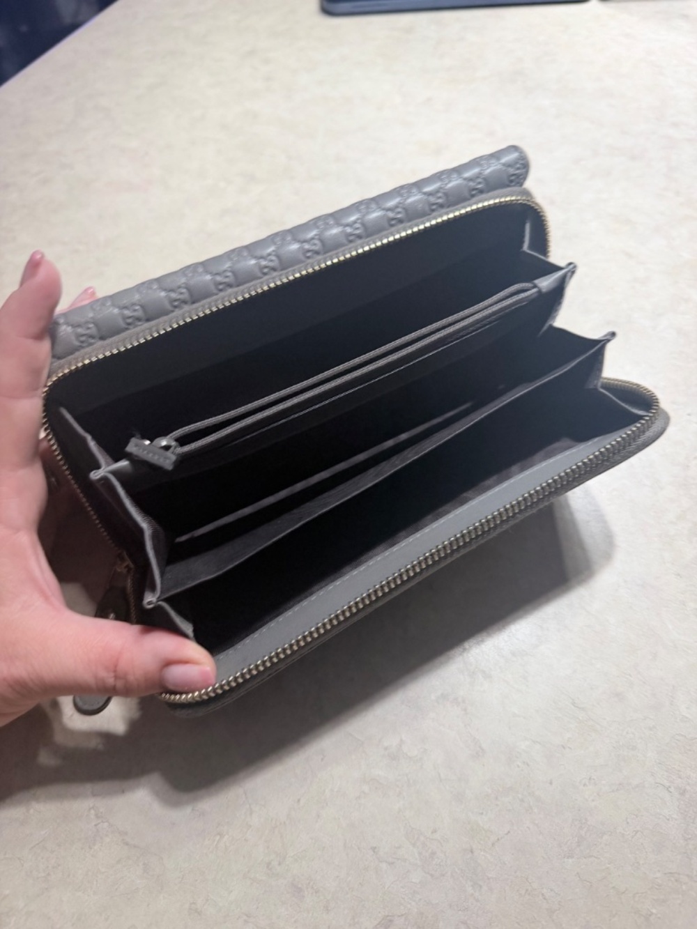 Gucci Wallet - Picture 3 of 5
